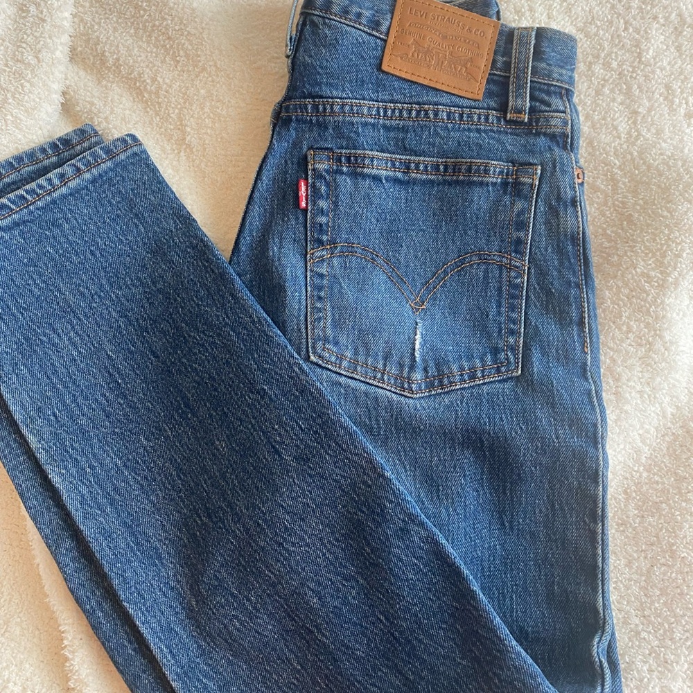 Levi Wedgie Straight Jeans